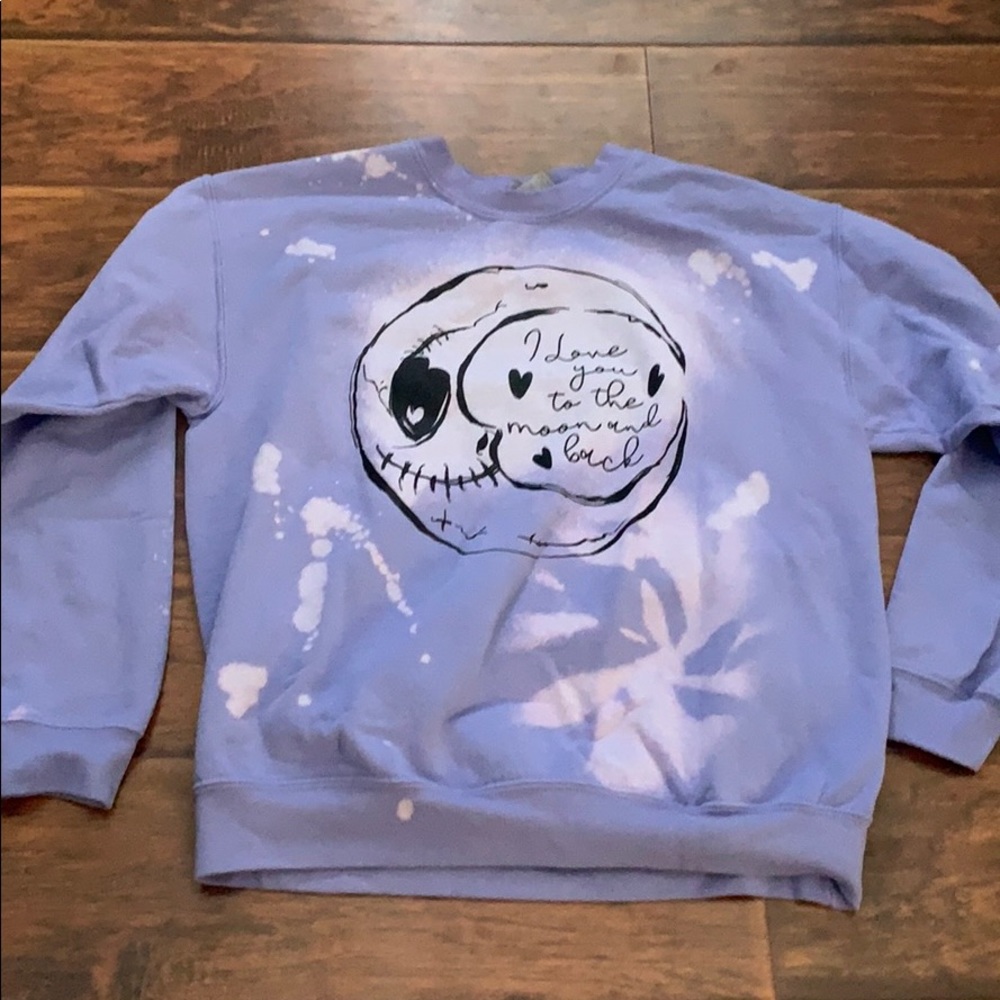 womens sweatshirt